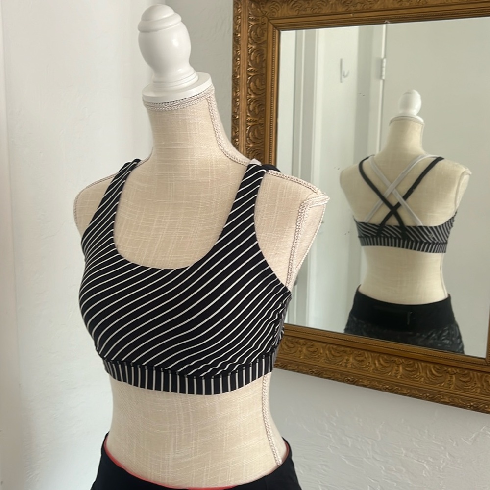 lululemon Energy bra - Black & White stripe